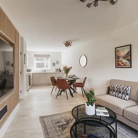 Aspen Suite, The Old Bank House Apartment *